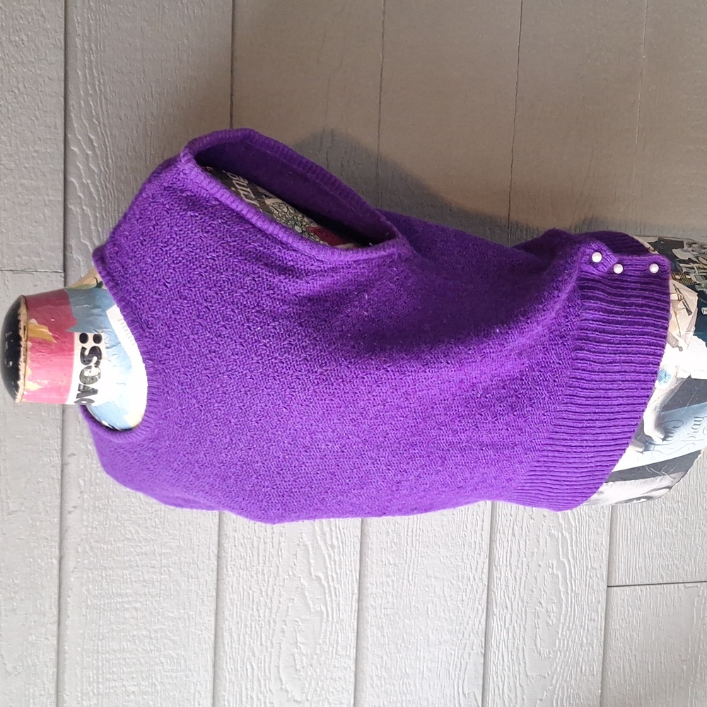 Vintage silk blend purple knit vest top with pearl buttons Large by Stitch Works